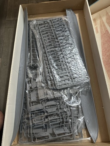 Heller 1301 1/75 Scale La Reale De France Vintage Sailing Ship Plastic Model Kit - Picture 7 of 10
