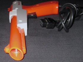 Nintendo NES Zapper Light Gun NES-005 - Tested