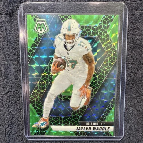 2025 Panini Mosaic Football Green Spectris Jaylen Waddle #155