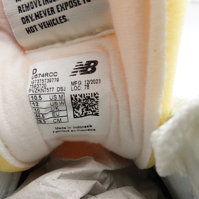 Size 10.5 Men display picture 3