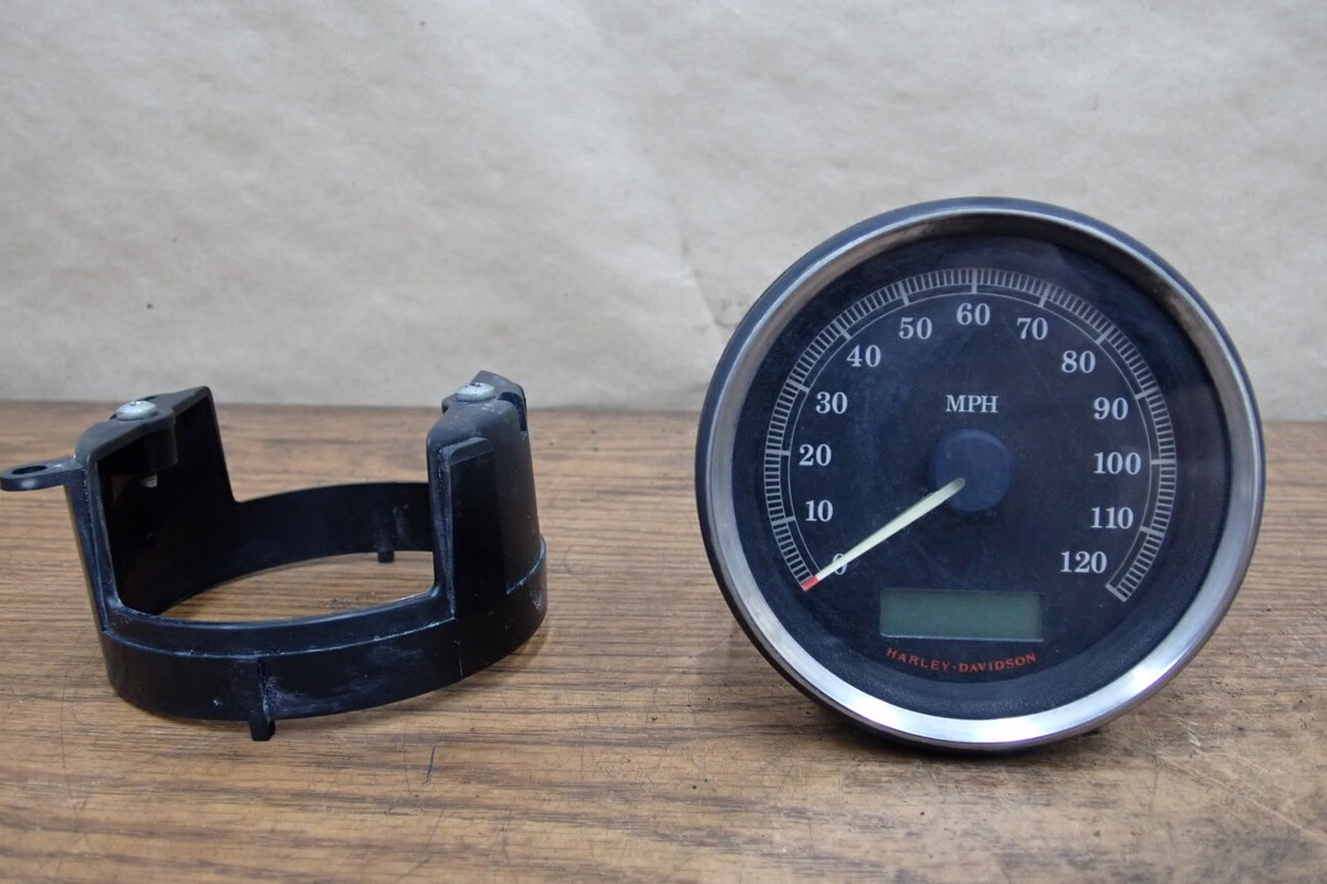 08 HARLEY DAVIDSON ELECTRA GLIDE SPEEDOMETER GAUGE 67349-08 6593