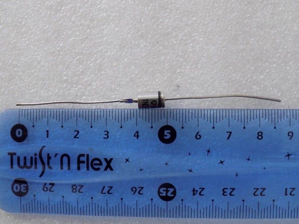 3x Thomson CSF 1N3017B Si Zener Diodo Regulador de Voltaje No Direccional 7.5V 1W  Foto 3 de 4