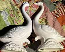 Vintage Mid Century Wales Japan Pink and Gold 2 piece set Swans Heart Shape.