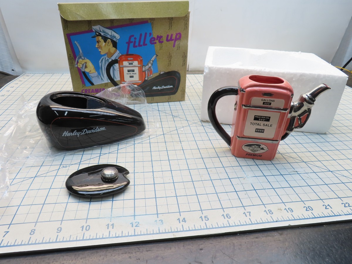Harley Davidson 99345-91Z Fill'er Up Creamer and Sugar Bowl Set 1990 Harley Davidson 99345-91Z Fill'er Up Creamer and Sugar Bowl Set 1990