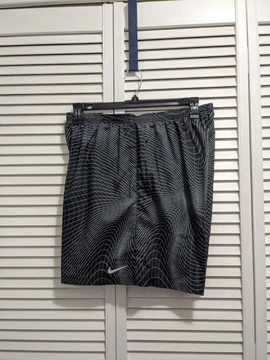 NWT Nike Mens 7