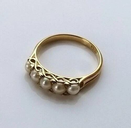 Anillo de boda de lujo con perlas simuladas de corte redondo de 3 quilates enchapado en oro amarillo de 14 quilates Foto 2 de 4
