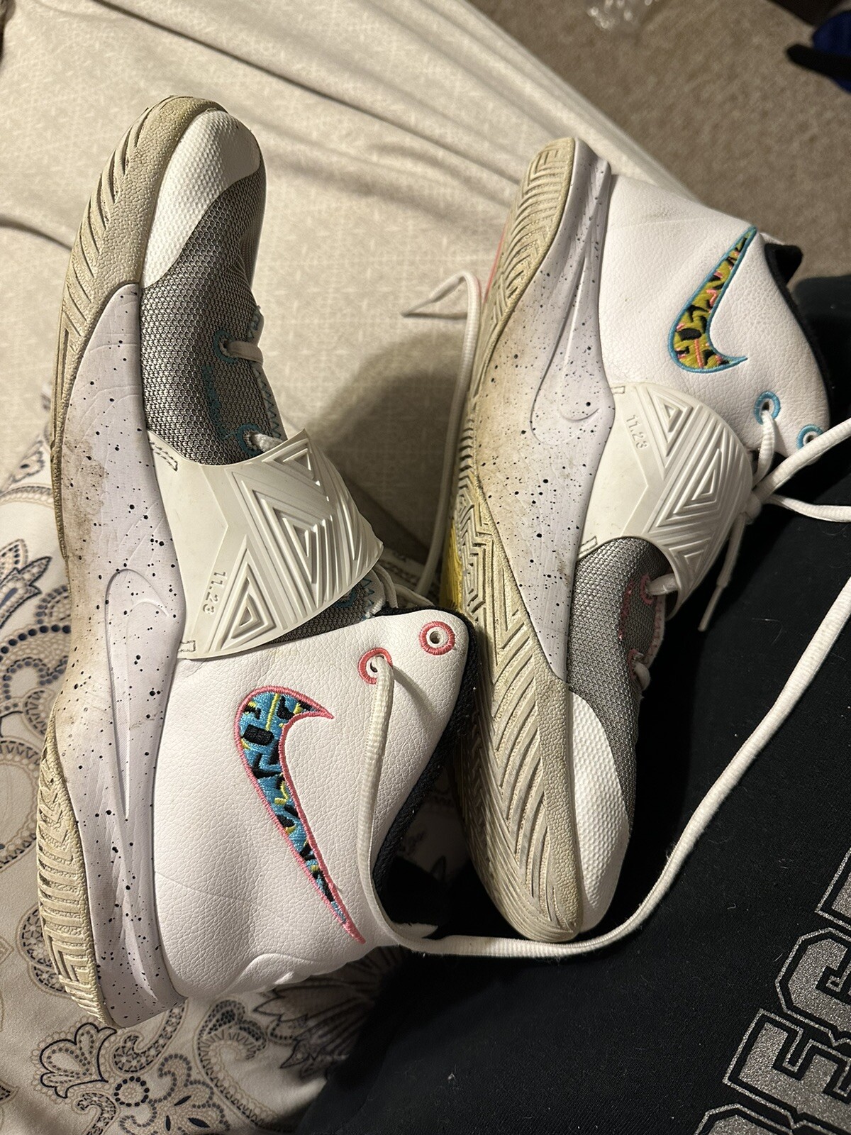 kyrie flytrap - image 4