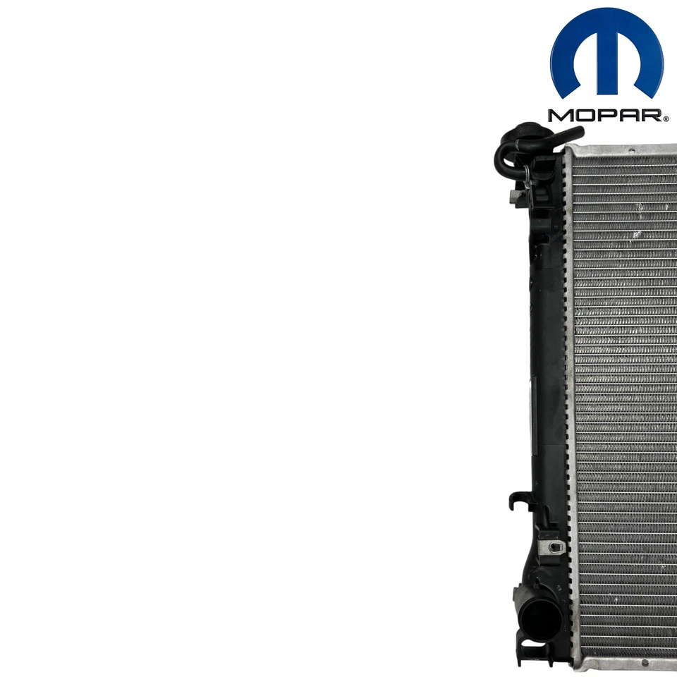 Radiador de refrigeración del motor Chrysler 300 Dodge Charger Magnum MOPAR 2005-2010 OEM Foto 2 de 4