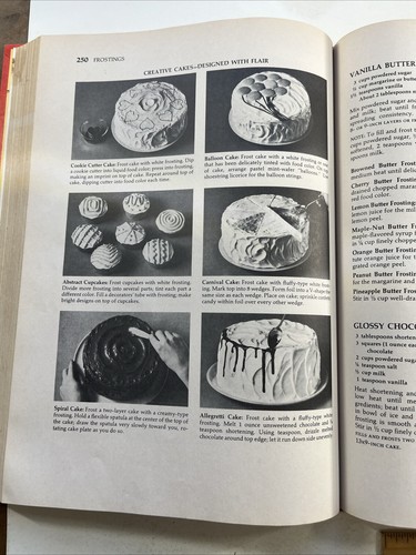 Betty Crocker Cookbook Vintage 1982 Menu Dinner Party House Wife Kitchen Baking - Foto 24 di 24