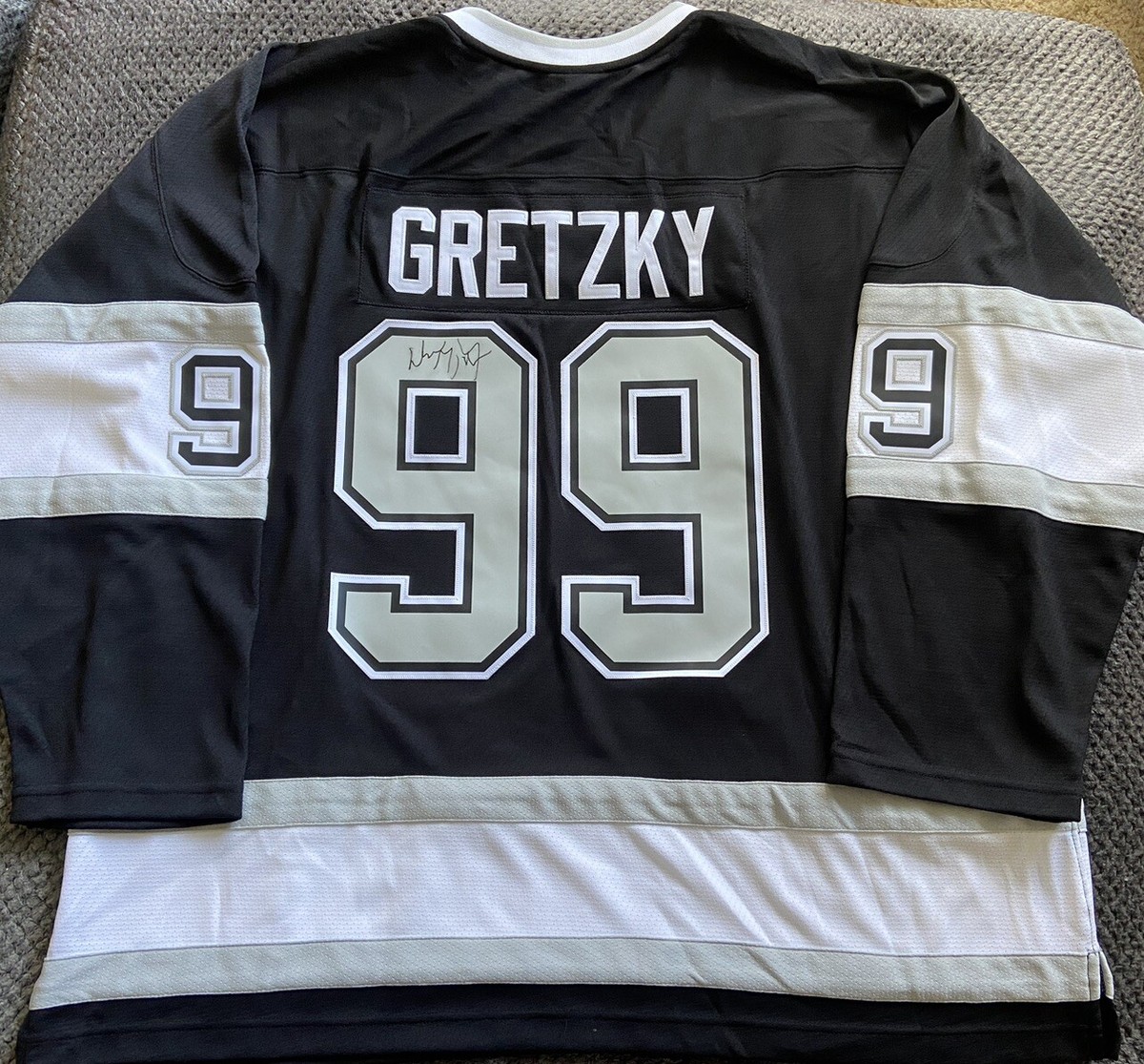 Wayne Gretzky AUTO SIGNED Authentic Mitchell Ness LA Kings