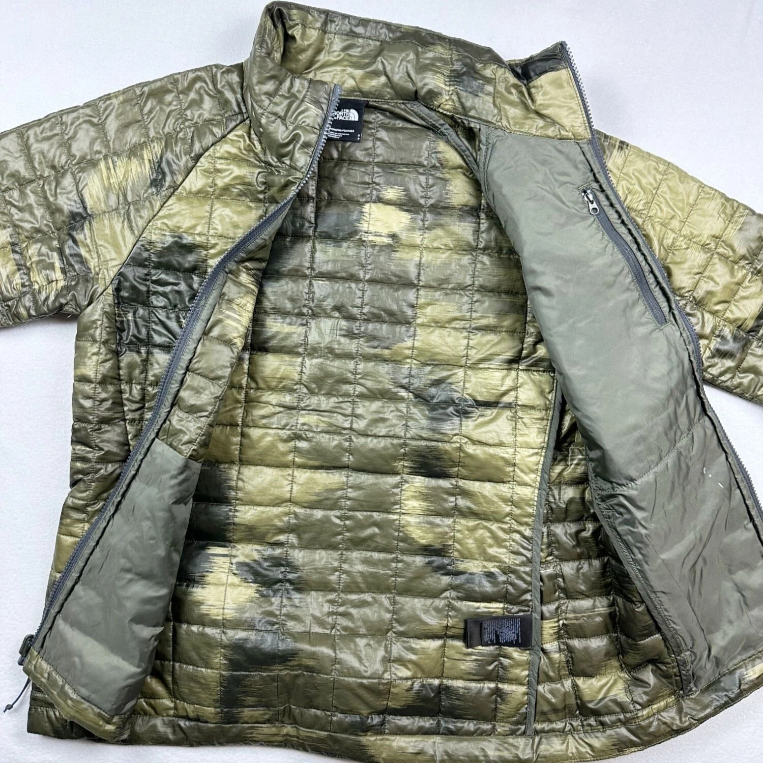 north-face thermoball camo jacket
