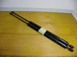 1x Original VW Transporter T4 Set Gasfeder 701829331R Heckklappe GF13113