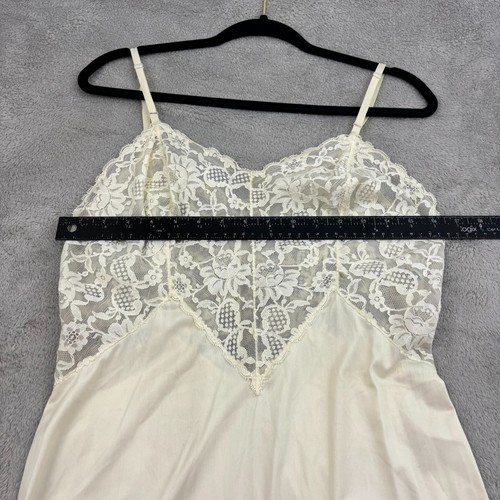 VTG Vanity Fair Lace Trim Slip Dress Womens S/M Ivory Fairy Y2K Boho Dainty Sexy - Picture 8 of 14