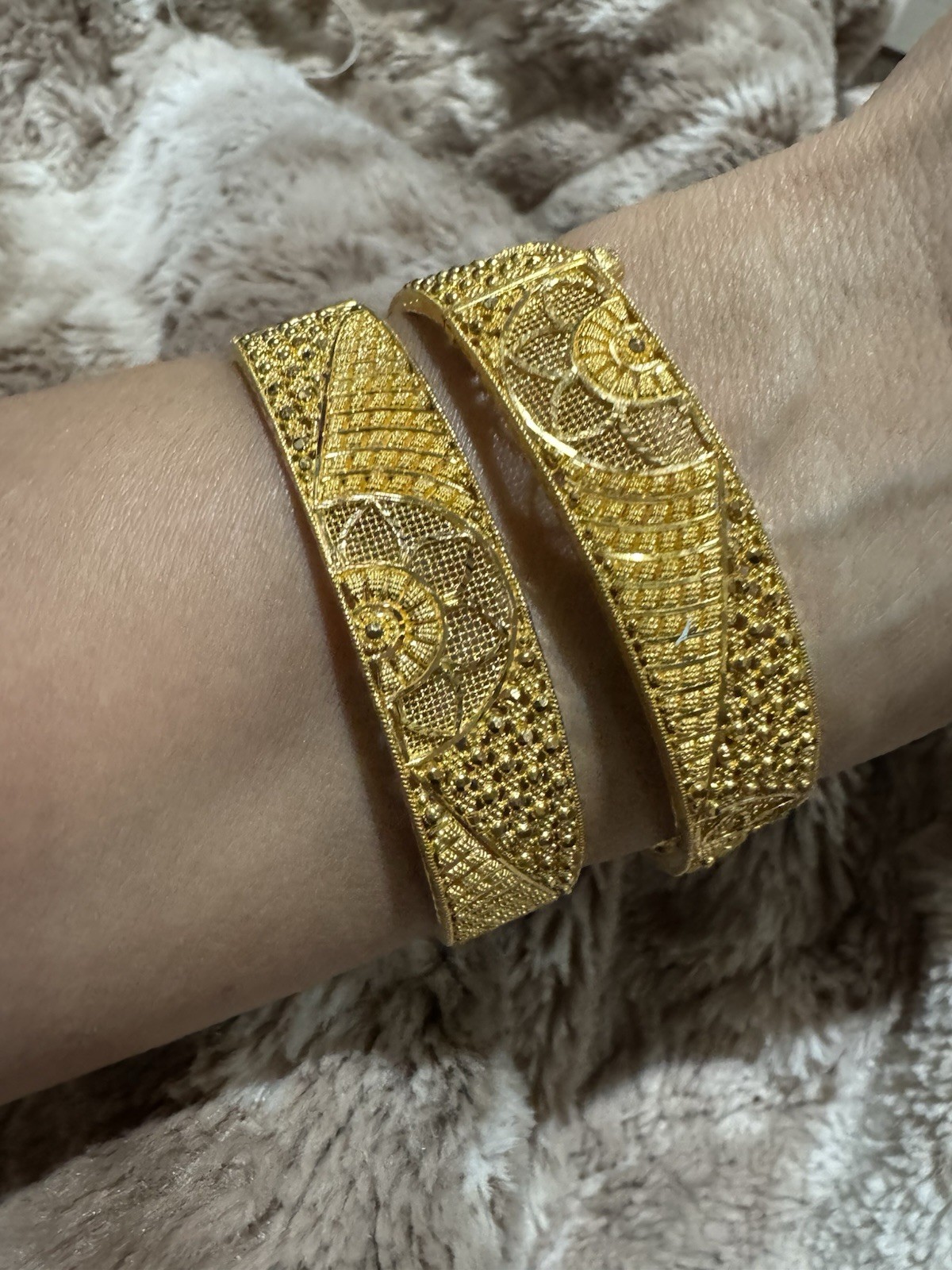 22K Solid Gold Hinged Bangles – Matching Pair (Se… - image 8