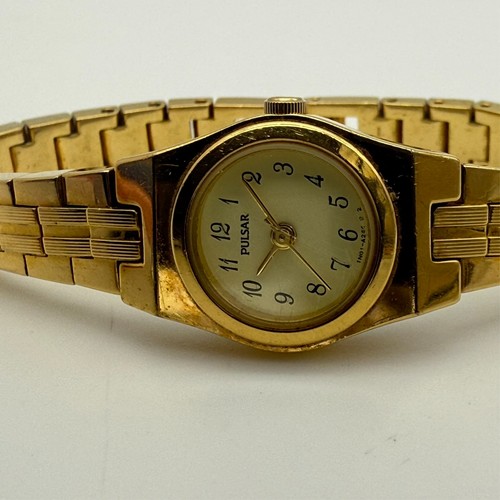 Vintage 1990s Women's PULSAR Petite Gold Tone Bracelet Watch, 17mm, 1N01-X028 - Picture 4 of 7