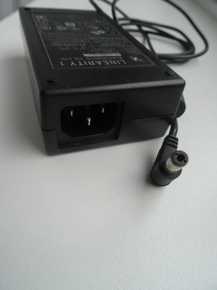 LINEARITY NETZTEIL, MOD: LAD6019AB4, 12V - 3A, STECKER 5,5mm / 1,9mm - Bild 2 von 2