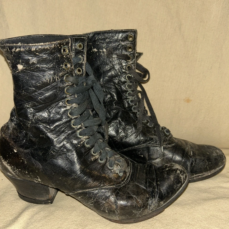 Botas antiguas victorianas eduardianas de cuero con cordones para mujer zapatos que necesitan zapatero Foto 2 de 4