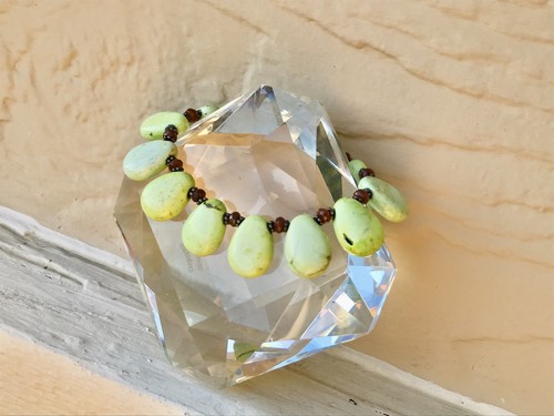 Vintage Artisan Mint Green Lemon Chrysoprase Stone Amber Tone Bead Bracelet - Picture 4 of 7