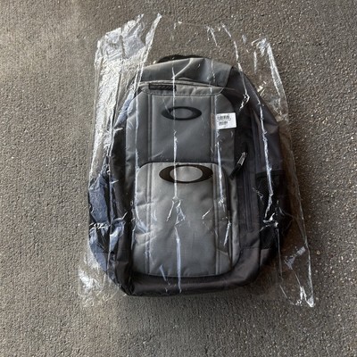 2018 oakley backpack