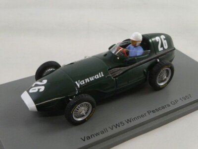 Miniature Spark Vanwall VW5 #26 Stirling Moss, Pescara 1957, échelle 1/43