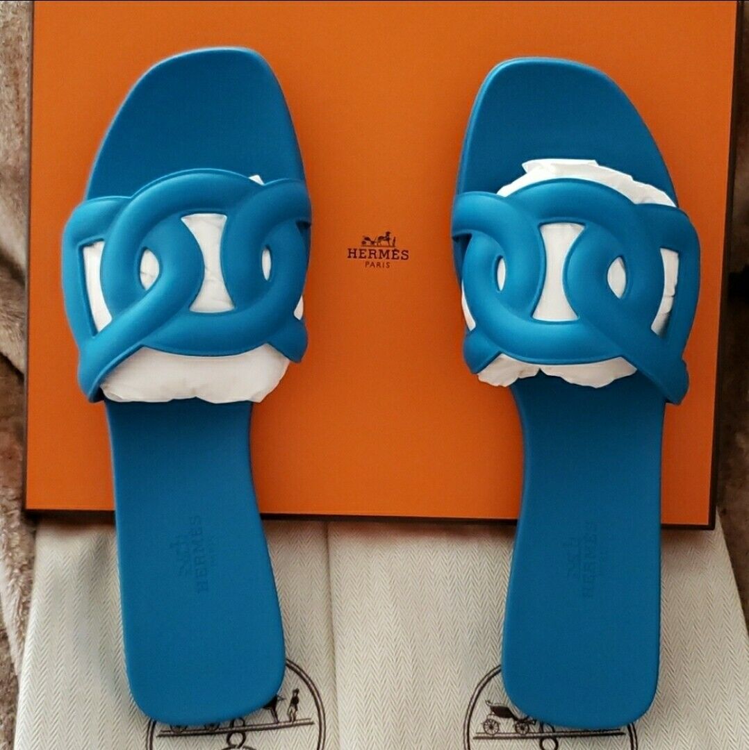 Hermes Aloha Vivid Blue Rubber Sandal Size 40EU Fits 10US Hermes Aloha Vivid Blue Rubber Sandal Size 40EU Fits 10US