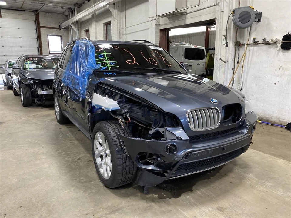 Used Engine Coolant Reservoir fits: 2013 Bmw X5  Grade A - Image 3 of 4