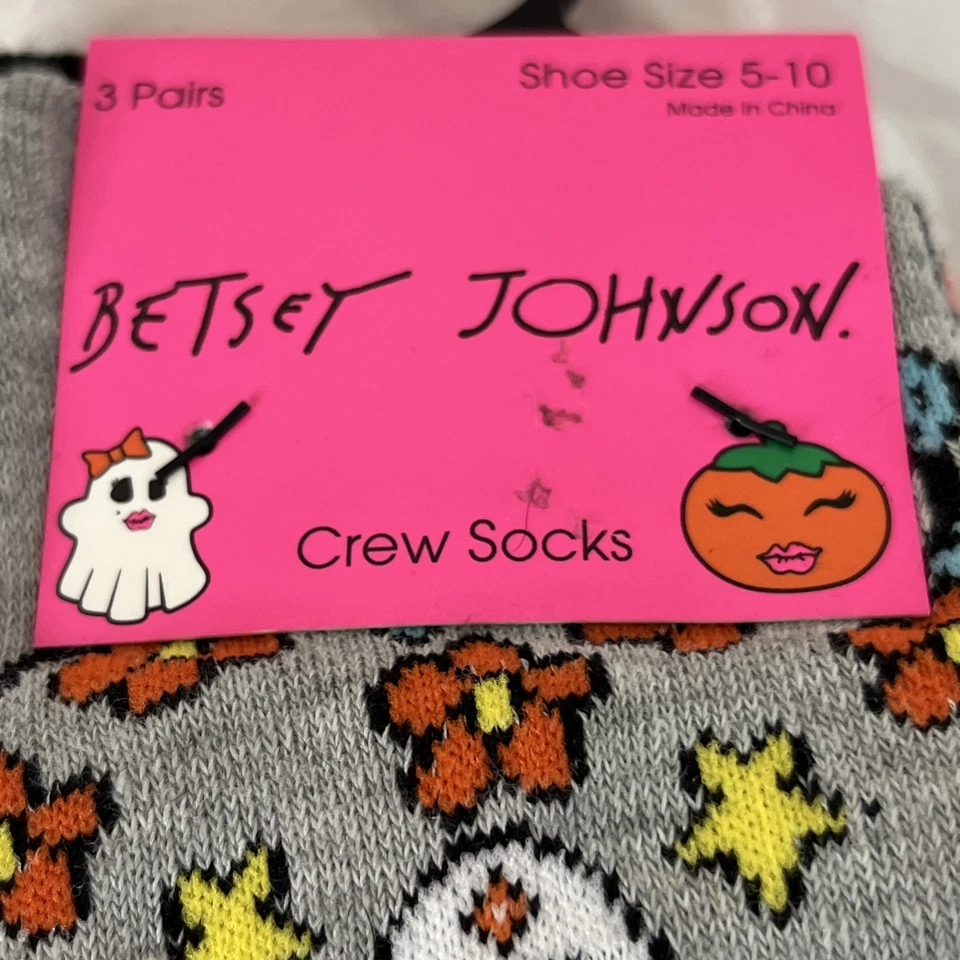 NUEVO CON ETIQUETAS Betsey Johnson Paquete De 3 Pares De Calcetines Crew Zapato Talla 5-10 Azúcar Calavera Flor Foto 2 de 4