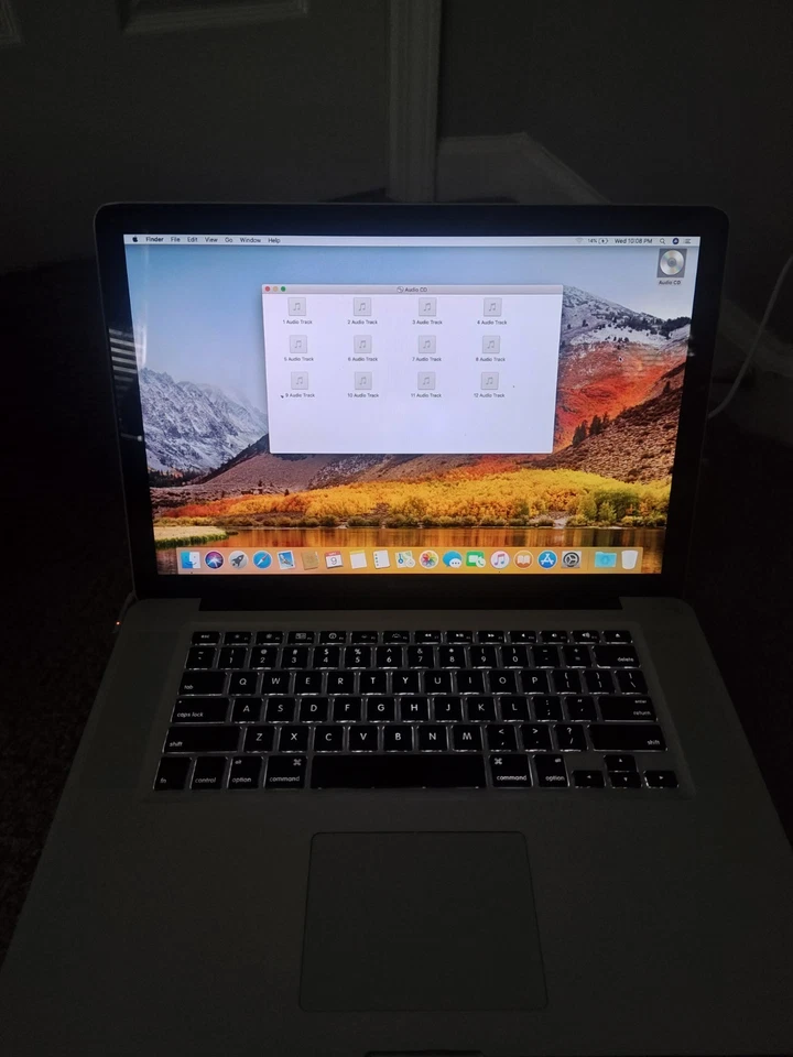 Apple MacBook Pro A1286 15 pulgadas  Foto 3 de 4