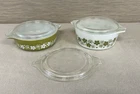 Vintage Set of 2 Pyrex Spring Blossom Crazy Daisy Casseroles w/ Lids + Bonus Lid