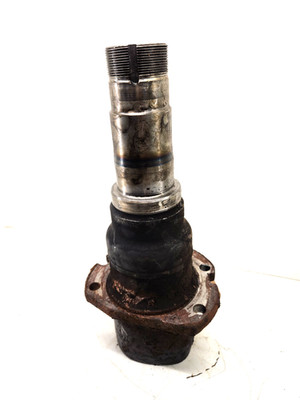 1999-2004 Ford F550 Dana S135 Rear Left Outer Axle Spindle Hub Flange ...