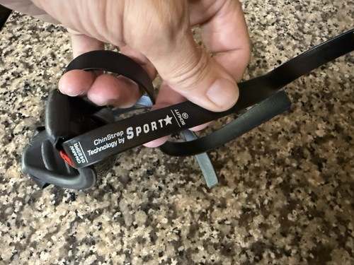 Riddell SpeedFlex Sports Star Football Helmet Black Hard Cup Chinstrap NEW - Picture 4 of 5