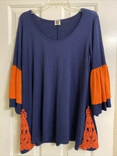 J&M Clothing Boutique Bell Sleeve Tunic Top Blouse Blue/Orange Large Polyester