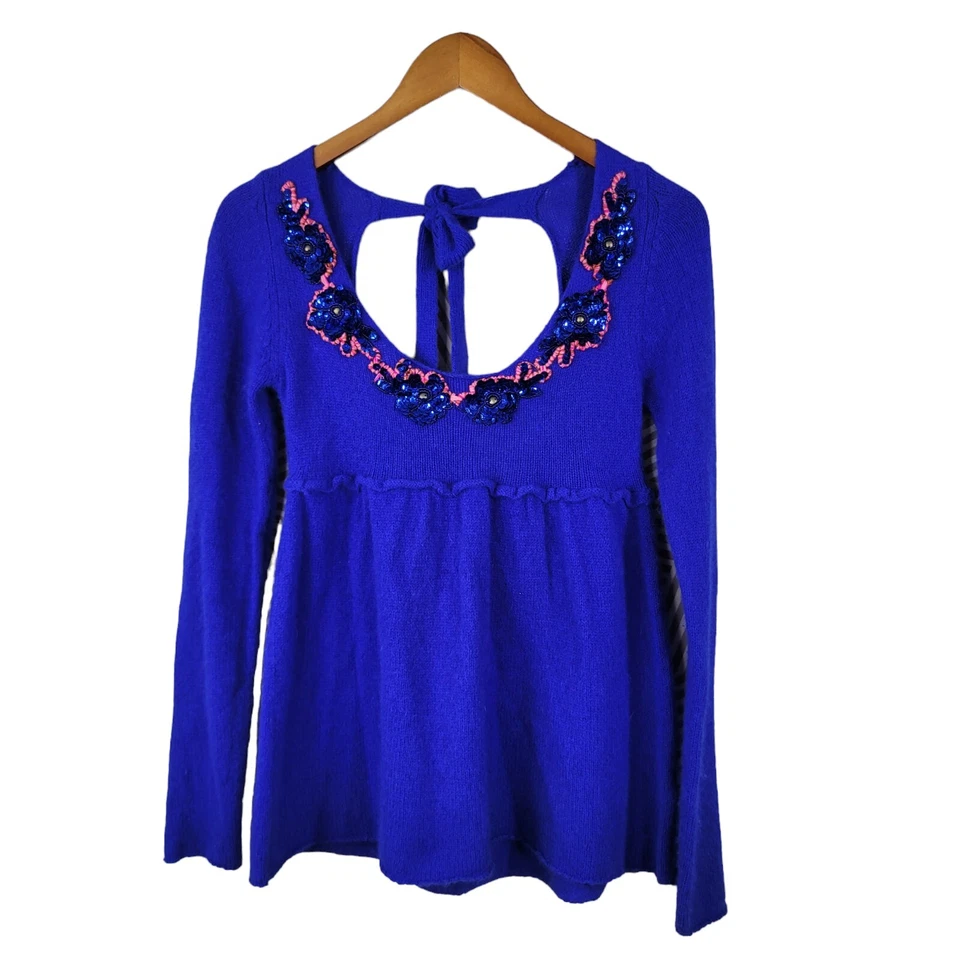 Free People 羊毛安哥拉亮片毛衣上衣 XS 码绑带皇家蓝色花卉 — 第 2/4 张图片