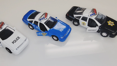 Die-Cast Pull Back Police Car - Caprice (4.5