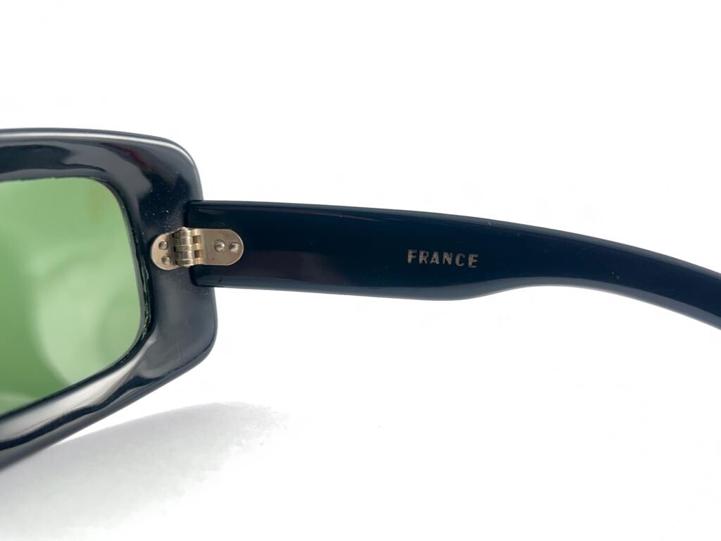 MINT VINTAGE RECTANGULAR "CHECKED" GREEN LENSES 1… - image 7