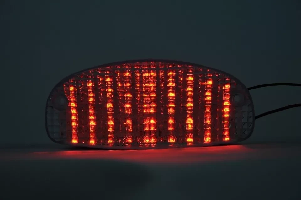 Luz trasera de freno LED secuencial lente transparente 2006-2015 Yamaha FZ1 totalmente nueva EE. UU. Foto 3 de 3