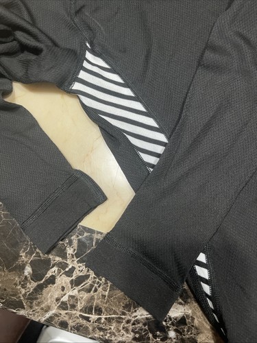HELLY HANSEN Top Activo de Malla Negra 1/4 Cremallera Cuello L/S para Correr S - Pit To Pit 16” - Imagen 8 de 10