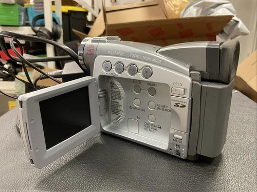 Canon Mini DV ZR85 Camcorder w/ Charger AS IS USED Vintage Cam image 3