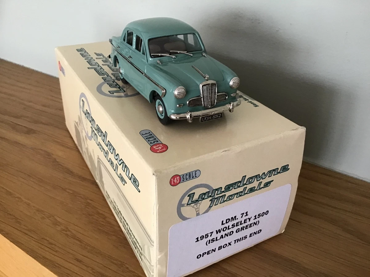 MESSERSCHMITT TG500 Rose et Noir VITESSE 1:43 de reference 29003