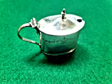 FINE OVAL SHAPED SILVER MUSTARD POT H/M B'HAM 1916 WITH ORIGINAL GLASS LINER