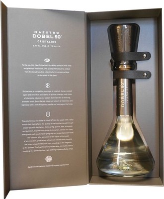 Maestro Dobel 50 Cristalino   Premium Cristalino Tequila aus 100 % Agave