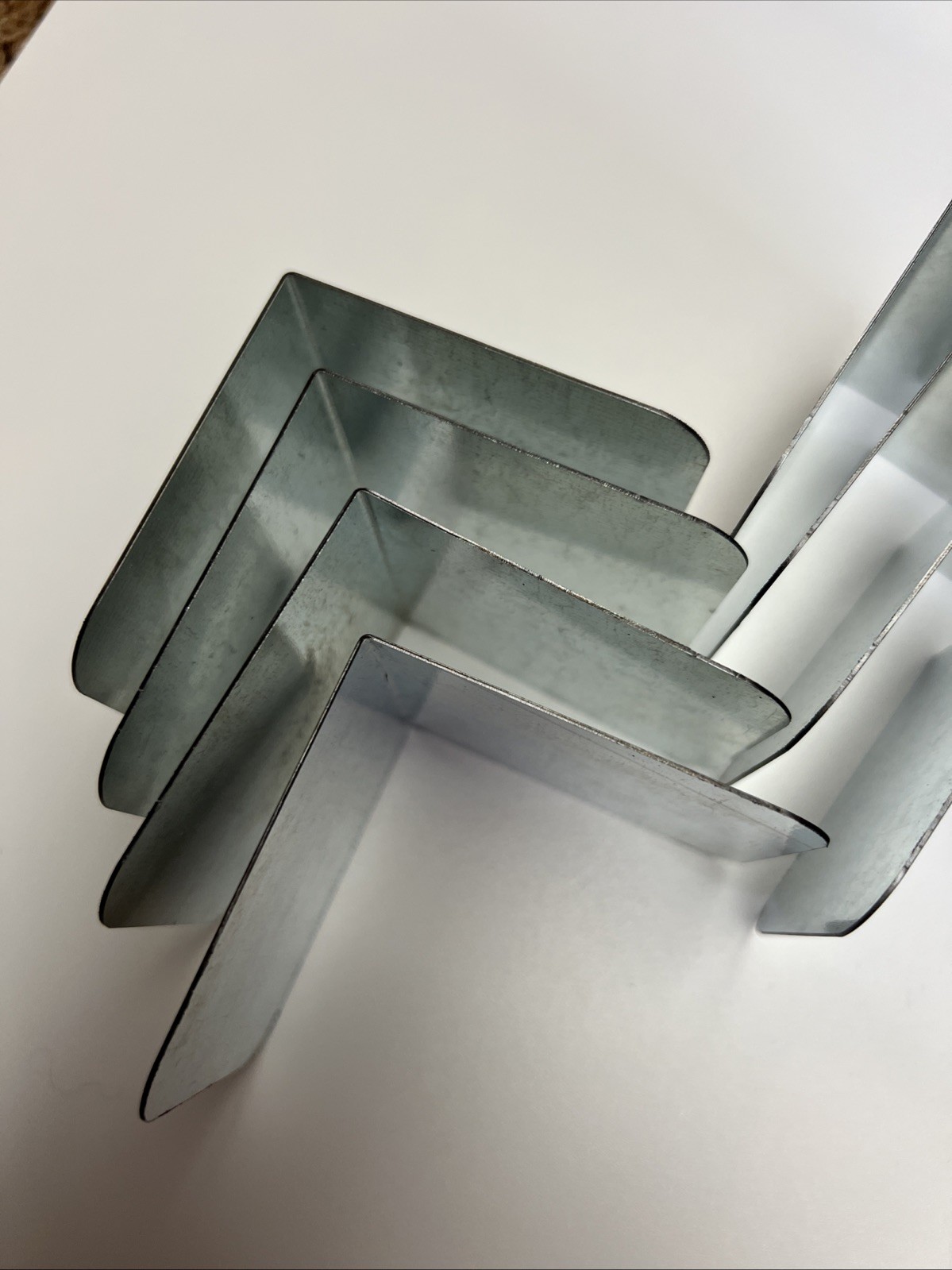 8 Metal Angle Brackets 2 1/2x2 1/2 Inches Solid Metal No Holes Rounded Corners