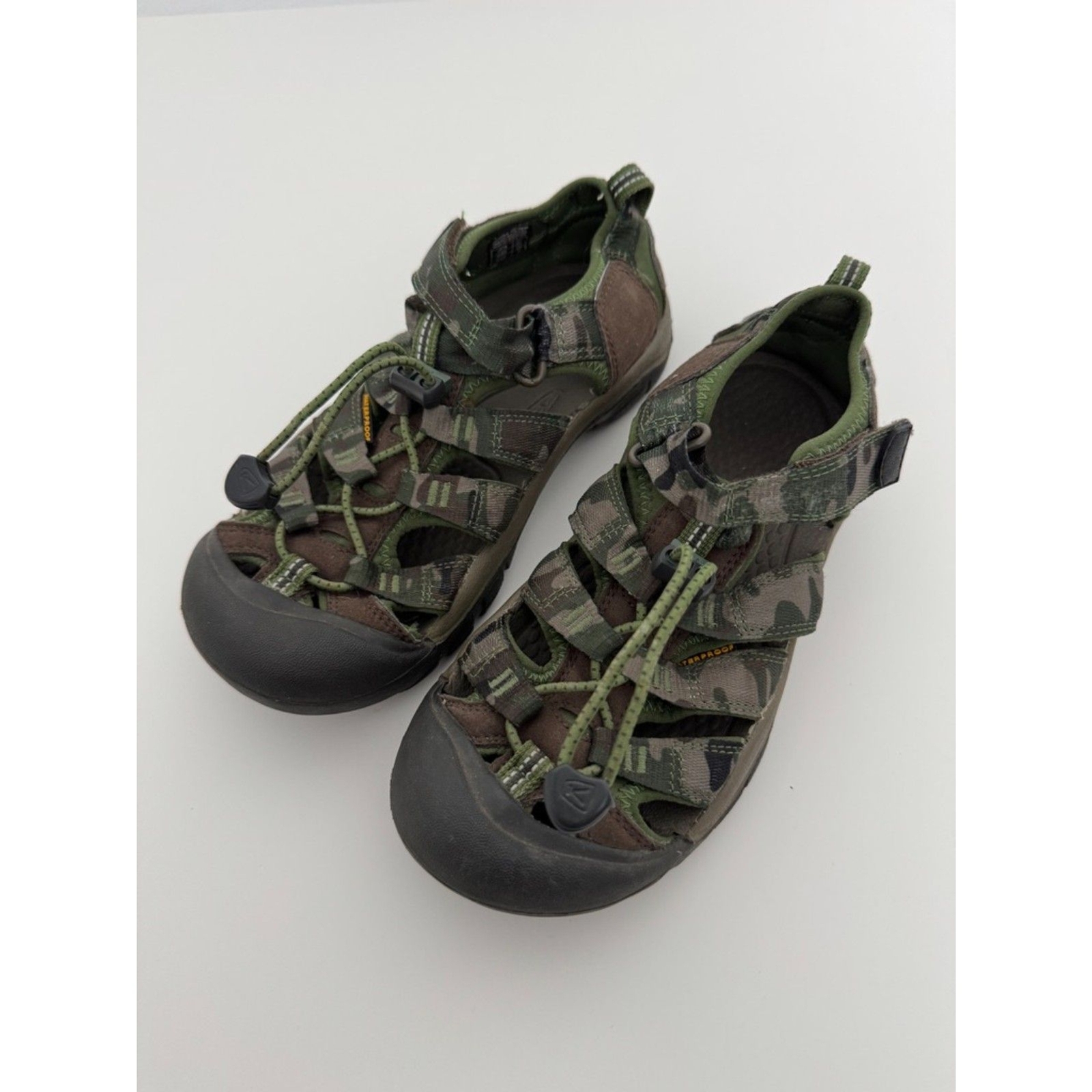Scarpe da trekking Keen verde mimetico impermeabili antiscivolo taglia 3 bambini grandi