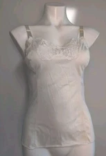 Vintage Wonder Maid Cream ILGWU Size 34 Camisole Non Cling 100% Antron Nylon USA