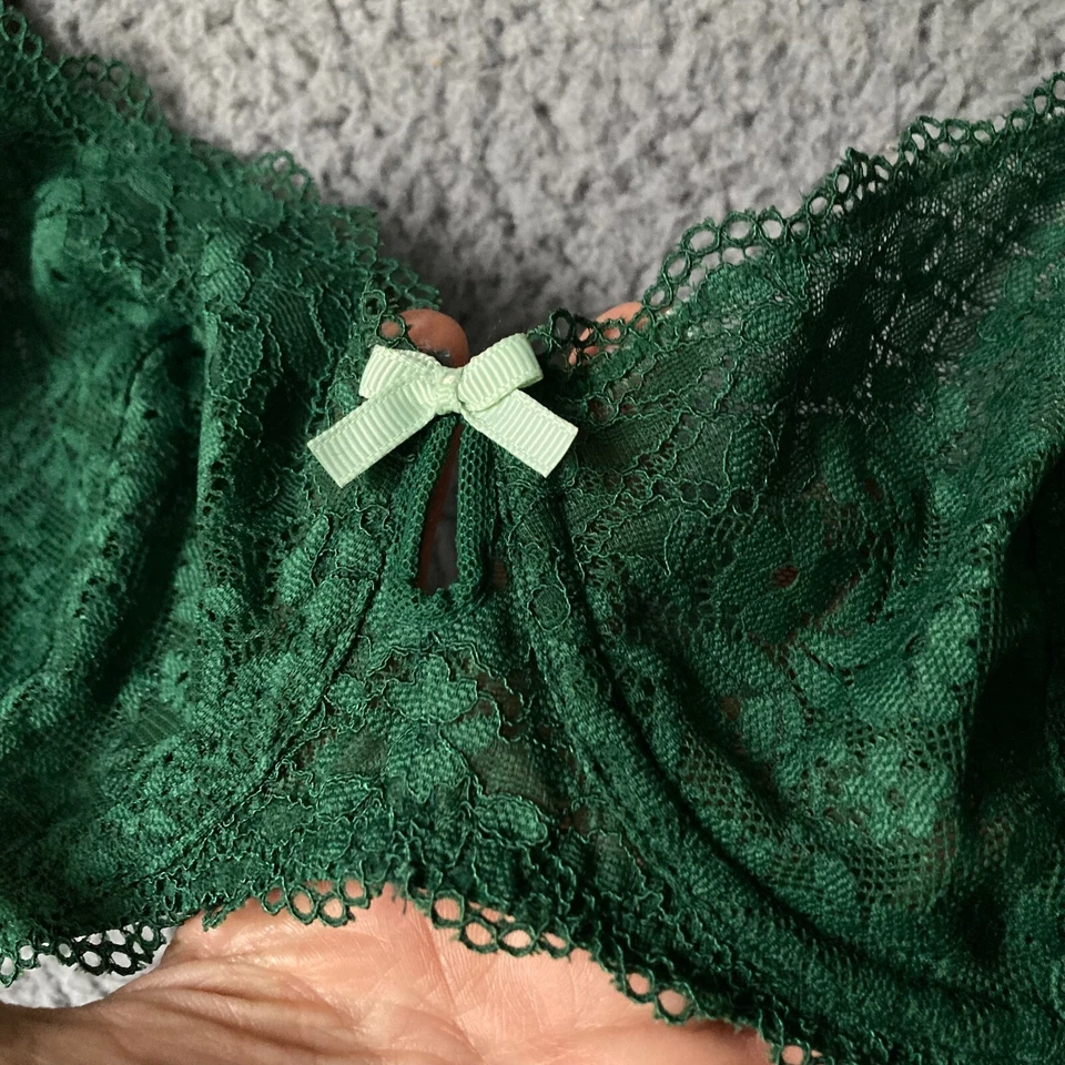 Sujetador Gilligan OMalley Balconette 34D verde Kelly todo encaje sin relleno con aros Foto 2 de 4