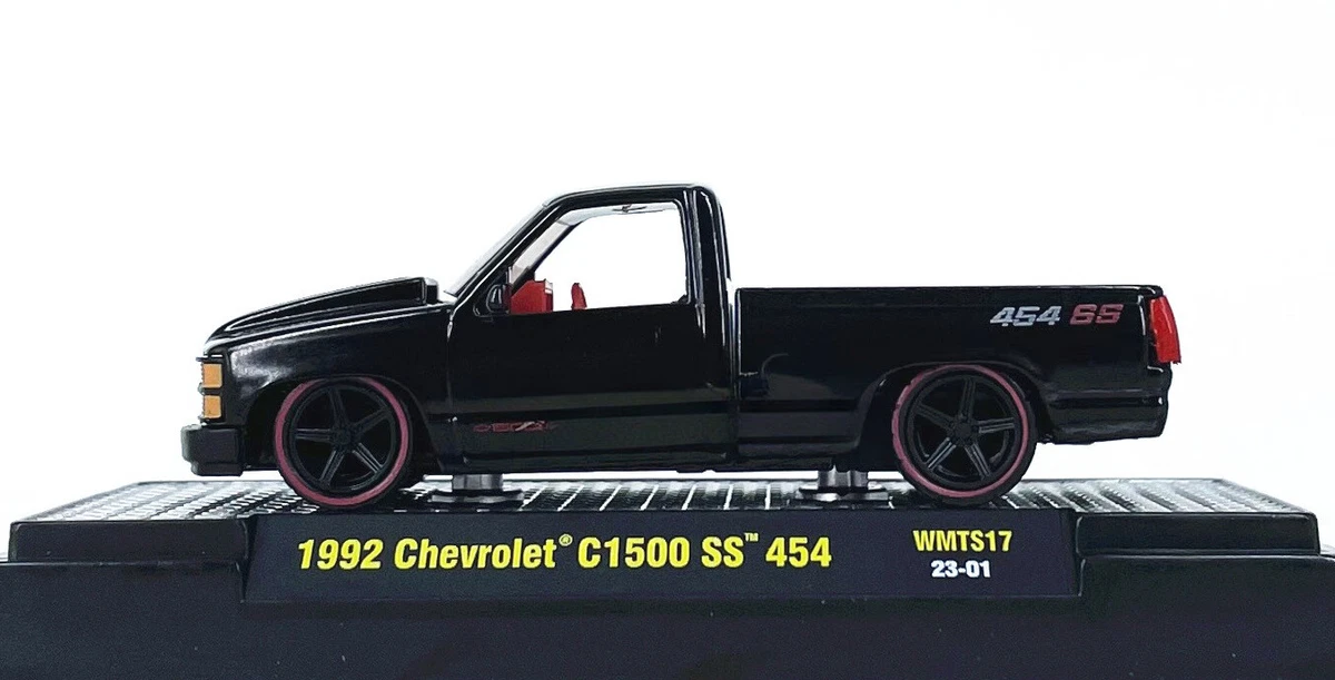 M2 1:64 1992 Chevrolet C1500 SS 454 WMTS17 Alloy Car