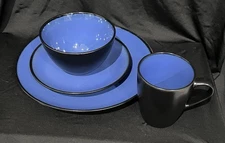Gibson Home Soho Lounge Dinnerware Set - 16 Pieces, Blue & Black