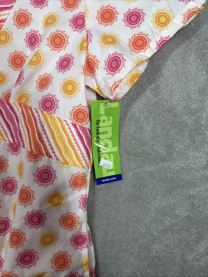Landau Scrub Women’s Sun V Neck Print Pockets Scrub Top Size Small NWT - Image 4 of 4