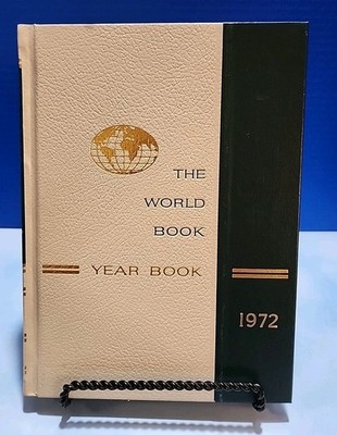 Vtg 1972 World Book Encyclopedia Year Book | eBay