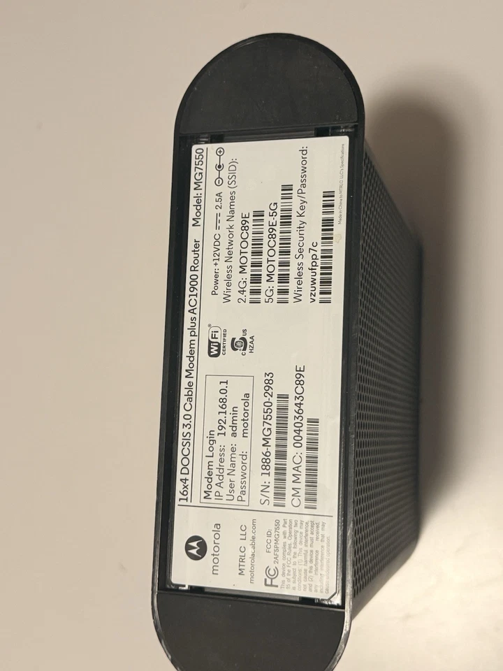Motorola MG7550 High-Speed Cable Modem Router, 16x4, 686Mbps, AC1900 Power Boost - Image 4 of 4